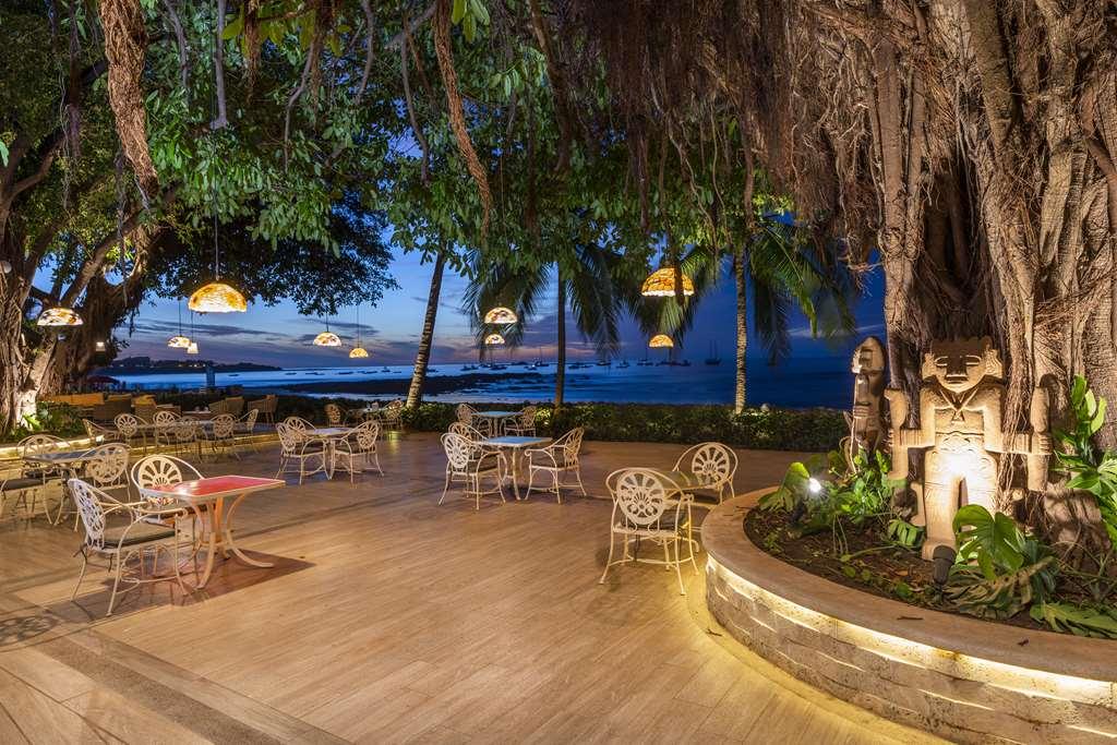Hotel Tamarindo Diria Beach Resort Restaurant photo